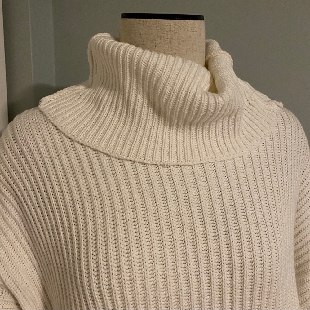Free People Turtleneck Oversized Sweater Size S New with Tags - Picture 3 of 12